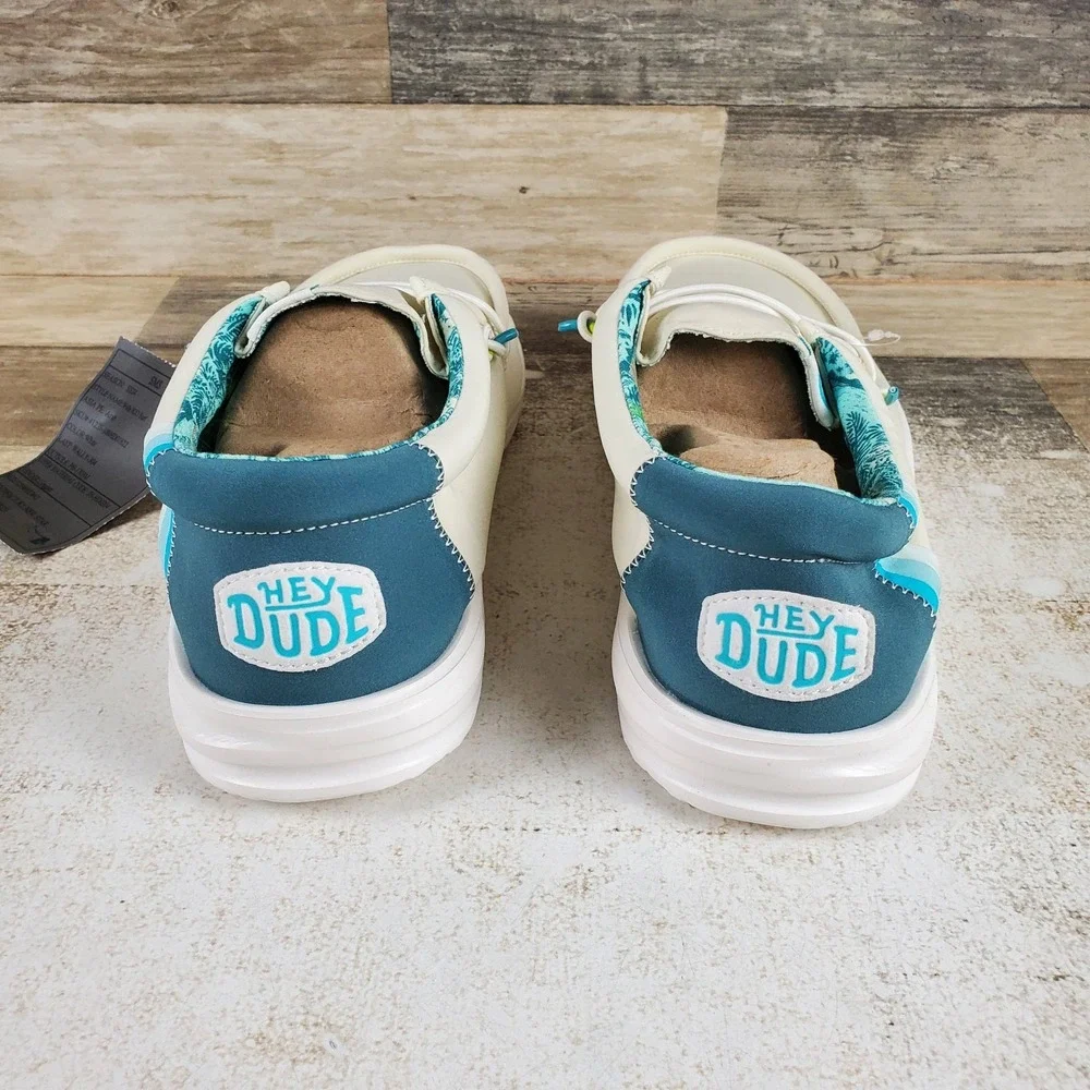 Hey Dude new without
